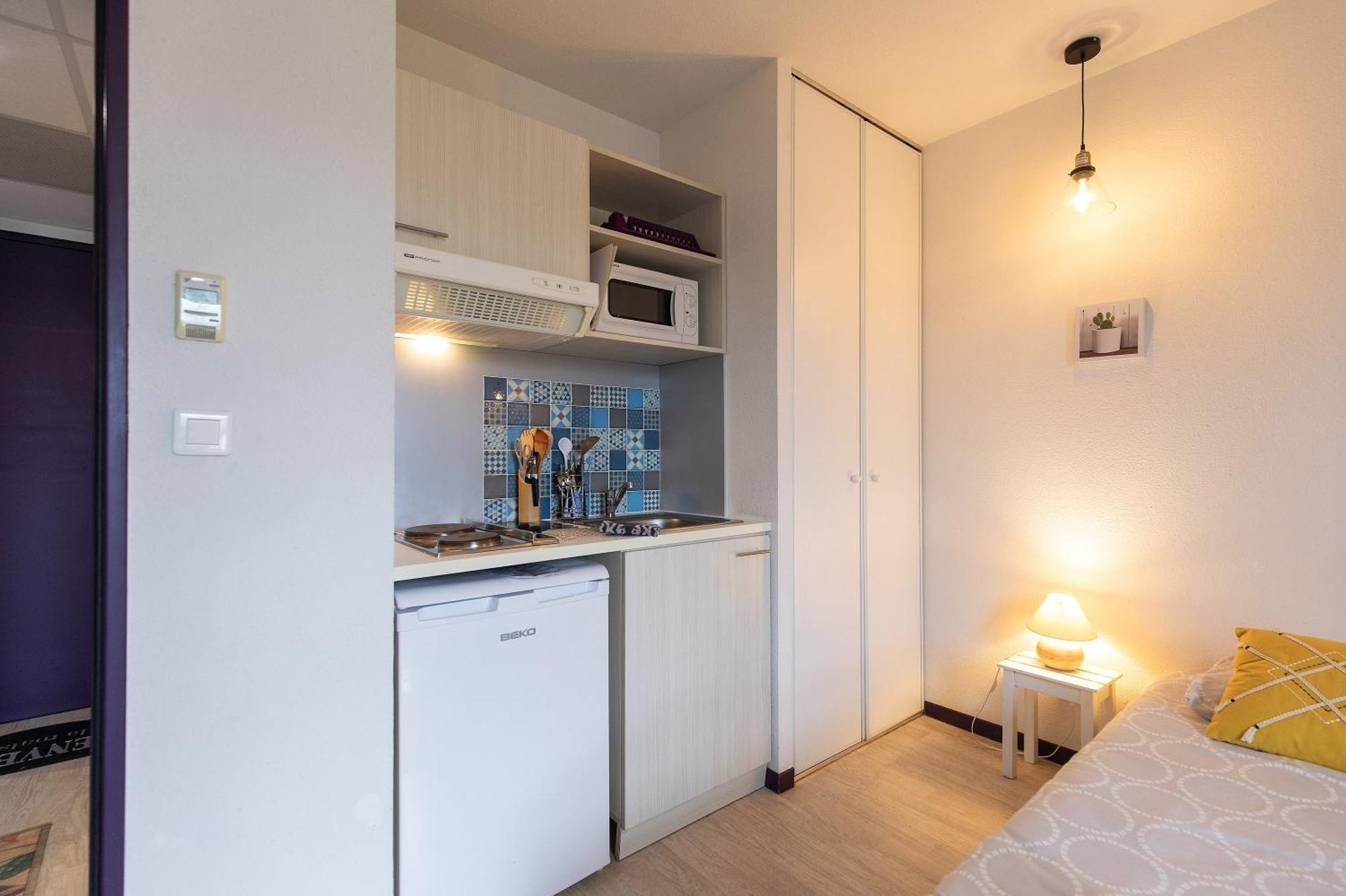 Tithome 1 - Gare, Centre Ville, Vue Montagne Et Chateau Lourdes Bagian luar foto